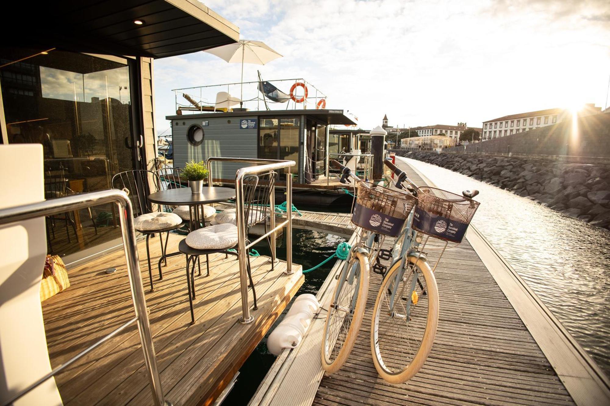 The Homeboat Company Ponta Delgada-Acores エクステリア 写真