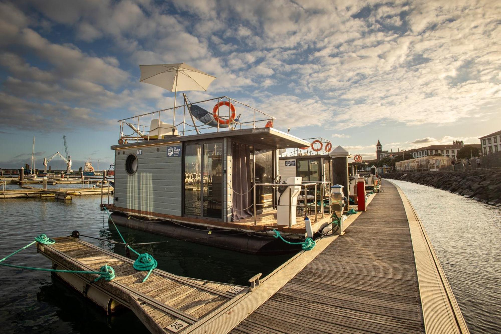 The Homeboat Company Ponta Delgada-Acores エクステリア 写真
